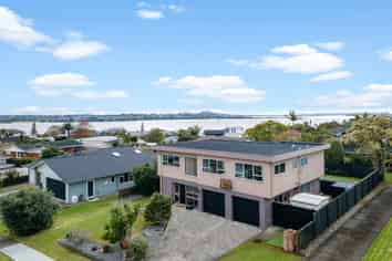 8 Melissa Place, Farm Cove