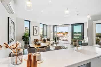 203/223B Green Lane West, Epsom