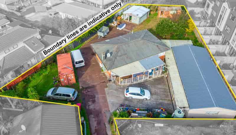 11 Gladfield Lane, Te Atatu Peninsula