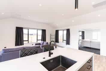 12 Balrickard Way, Milson