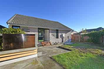 327 Breezes Road, Aranui