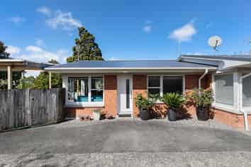 1/49 Felton Mathew Avenue, Saint Johns