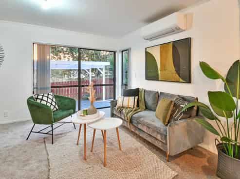 2/19 Ferguson Street, Mangere East