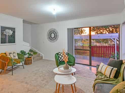 2/19 Ferguson Street, Mangere East