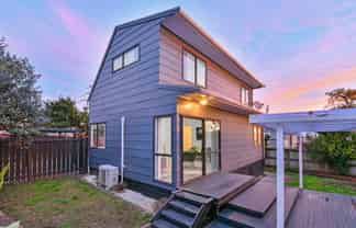 2/19 Ferguson Street, Mangere East