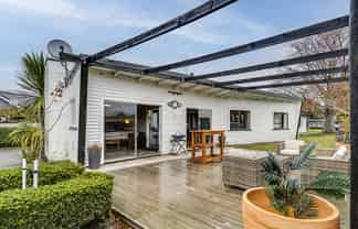 810 Williams Street, Mahora