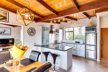 810 Williams Street, Mahora