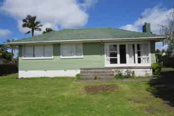 8 Lomas Place, Manurewa