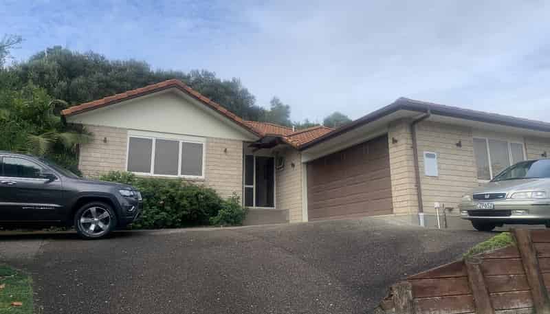 140 Castlewold Drive, Bethlehem