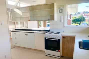 6 Adrienne Place, Onehunga