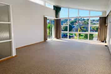 6 Adrienne Place, Onehunga