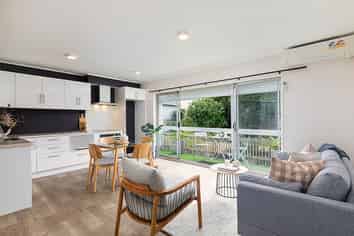 69M Woodward Road, Mount Albert