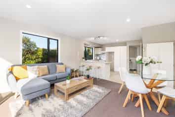 20 Coles Place, Saint Albans