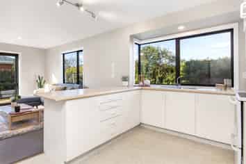 20 Coles Place, Saint Albans