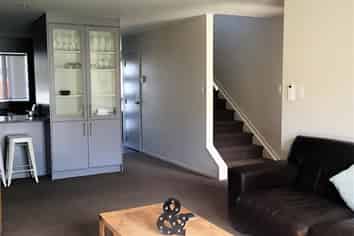 54 Pencaitland Drive, Flat Bush