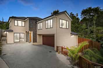 2/41 Fairmount Road, Titirangi