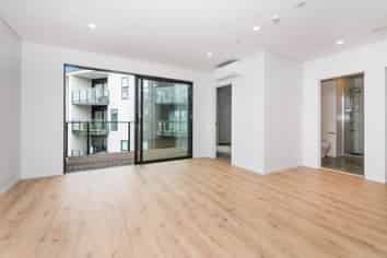 411/3 Kaipiho Lane, Albany