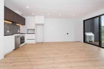 411/3 Kaipiho Lane, Albany