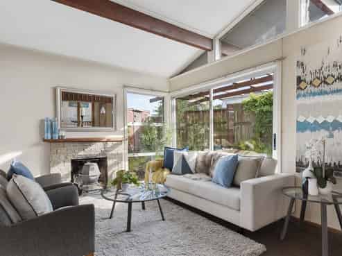 44 Totaravale Drive, Totara Vale