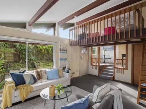 44 Totaravale Drive, Totara Vale