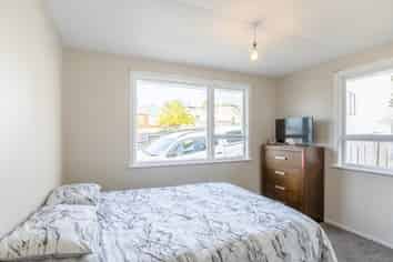 8 Mahinawa Street, Takapuwahia