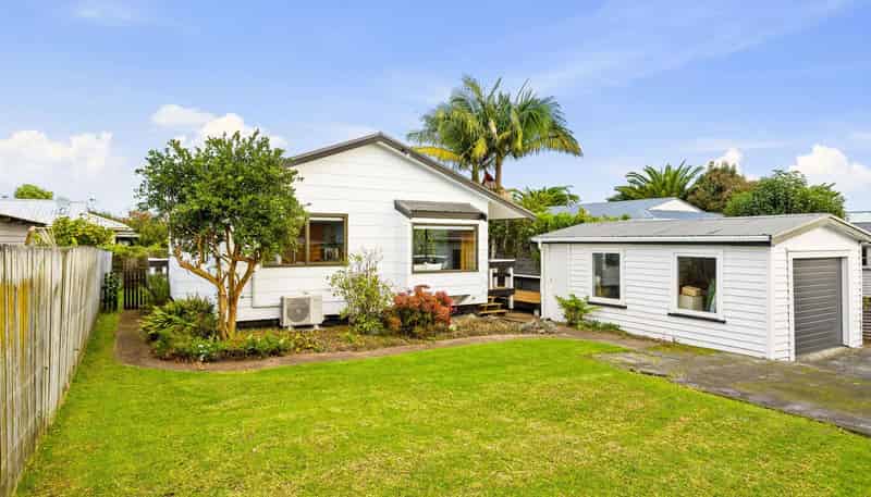 2/34 Strid Road, Te Atatu South