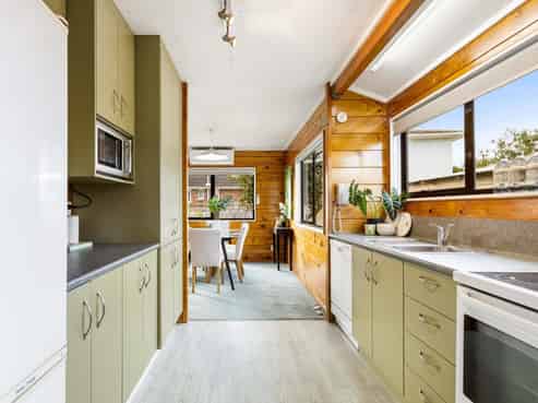 2/34 Strid Road, Te Atatu South