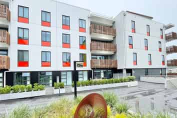 702/22 Library Lane, Albany