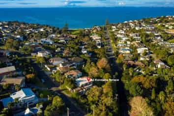 12 Korotaha Terrace, Rothesay Bay