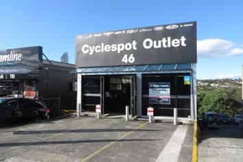 Road Front Showroom on Barrys Point Road