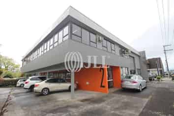 Mount Eden Retail Opportunity