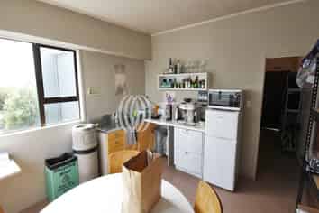 Mount Eden Retail Opportunity