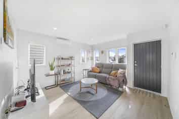 41 Divide Loop, Takanini