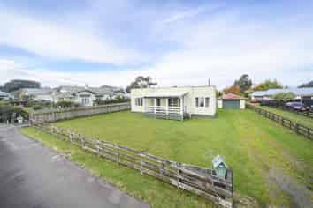 12 Rira Street, Marton