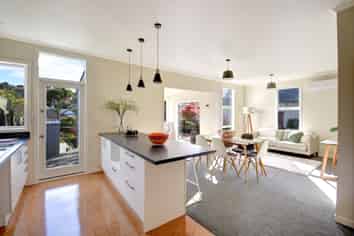 15 Wallace Street, Roslyn