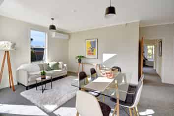 15 Wallace Street, Roslyn