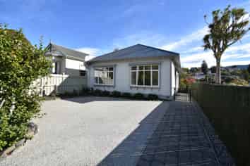 15 Wallace Street, Roslyn