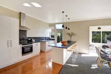 15 Wallace Street, Roslyn