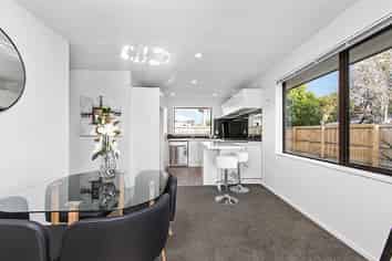 2/71 Shirley Road, Shirley