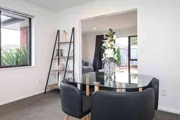 2/71 Shirley Road, Shirley