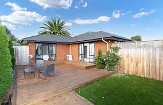 2/71 Shirley Road, Shirley