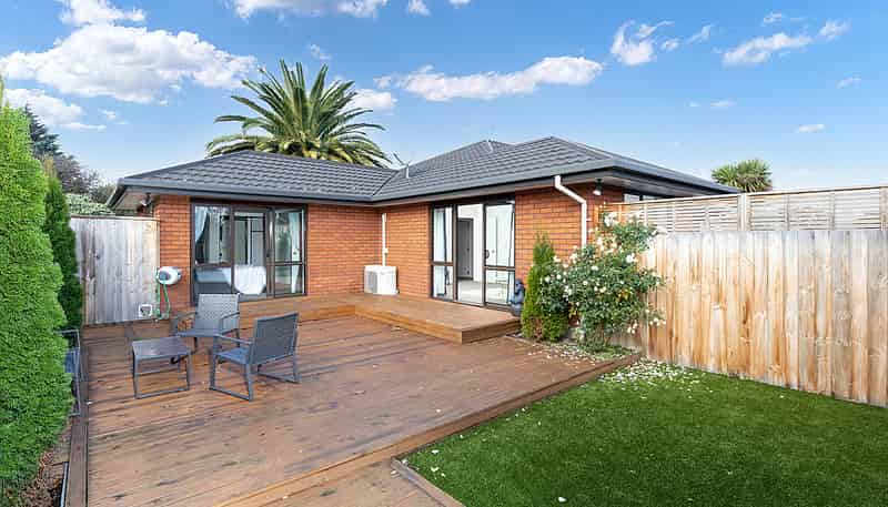 2/71 Shirley Road, Shirley