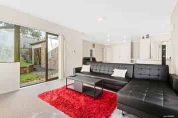 39 Kona Crescent, Henderson