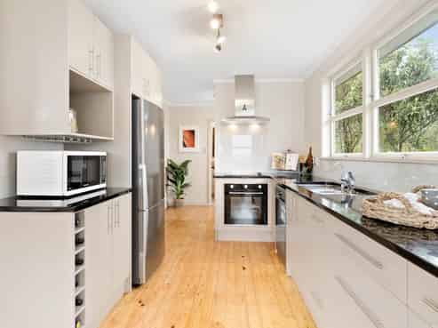 123 Browns Bay Road, Browns Bay