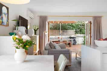 36 McPhail Street, Birkdale