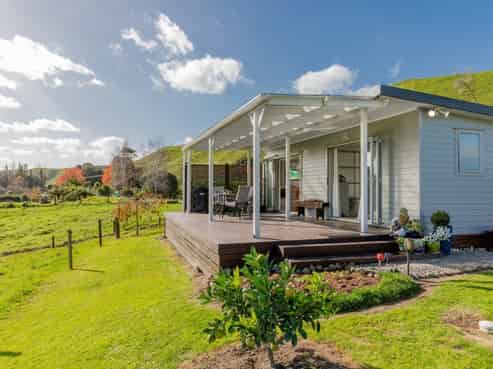 588 Roydon Downs Road, Paengaroa
