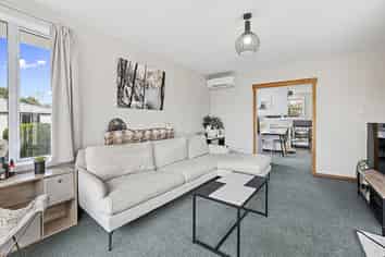 22 Canberra Place, Redwood