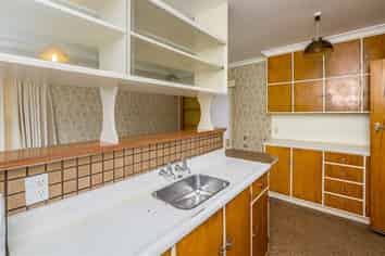 201 Cambridge Street, Levin