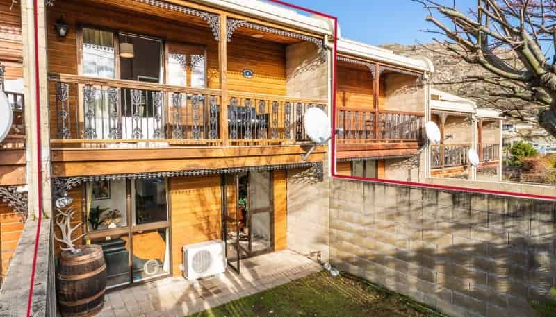 4/17 Robertson Street, 