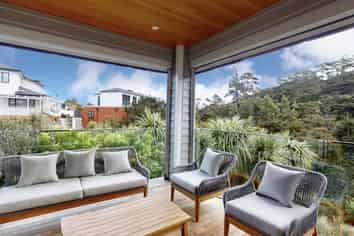 8 Moko Lane, Greenhithe